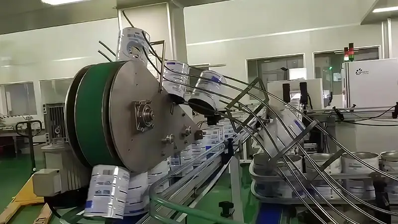 Máquina volteadora de latas 1